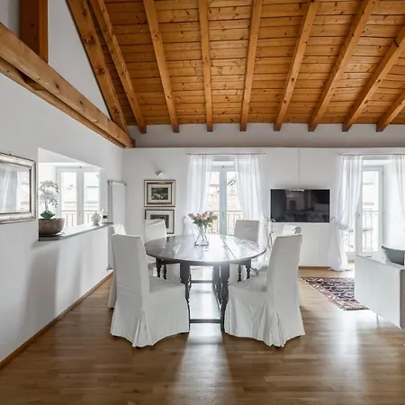 A Casa Nuccia Mansarda By Solutions