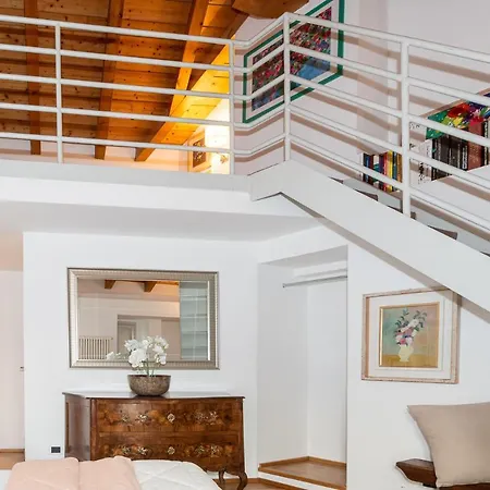 A Casa Nuccia Mansarda By Solutions