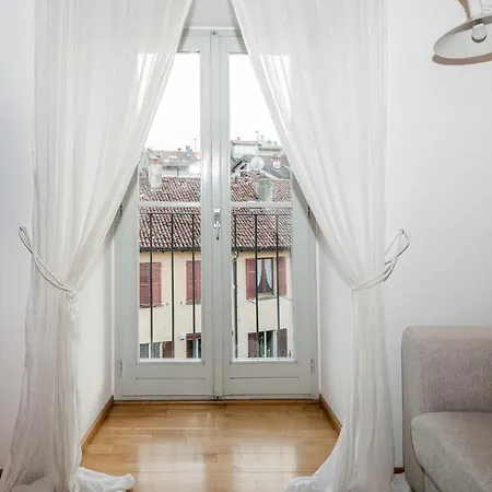 A Casa Nuccia Mansarda By Solutions * Como