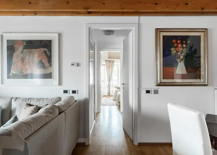 Appartement A Casa Nuccia Mansarda By Solutions Como