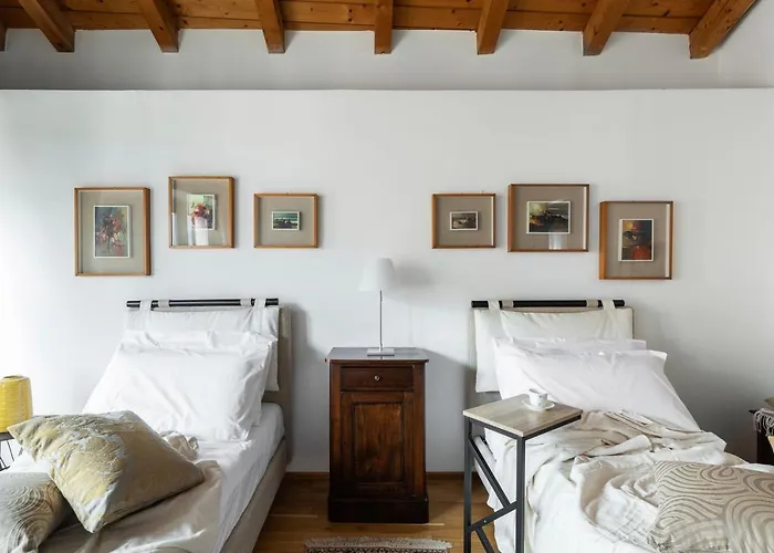 Appartement A Casa Nuccia Mansarda By Solutions Como