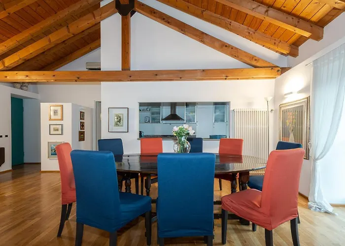 Appartement A Casa Nuccia Mansarda By Solutions