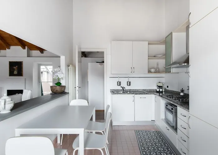 A Casa Nuccia Mansarda By Solutions 公寓