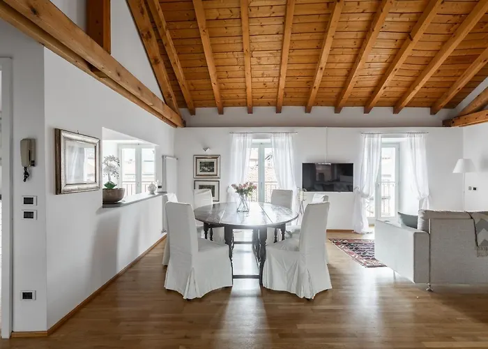A Casa Nuccia Mansarda By Solutions