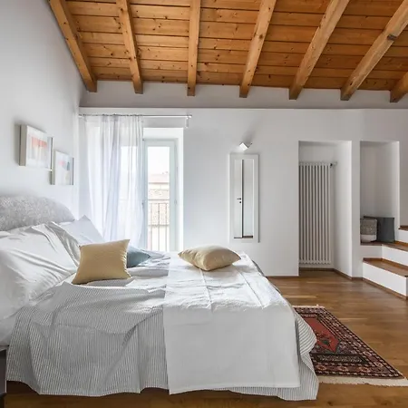 A Casa Nuccia Mansarda By Solutions
