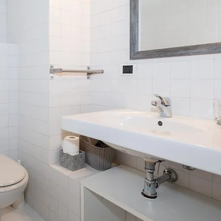 A Casa Nuccia Mansarda By Solutions Комо